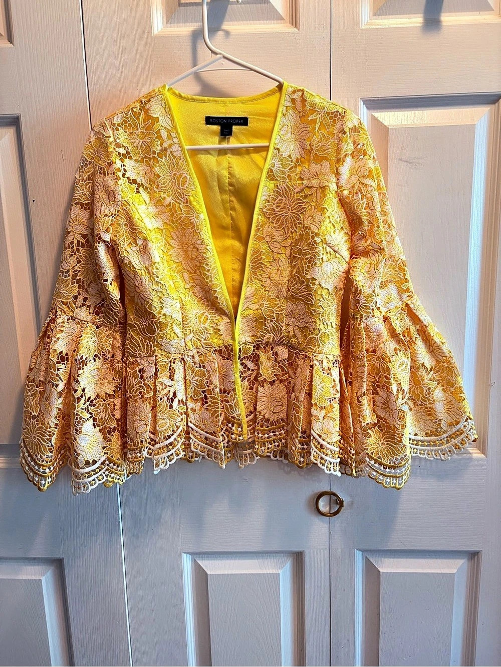 Boston Proper Formal Floral Lace Top in Yellow & White Size 0 Like New